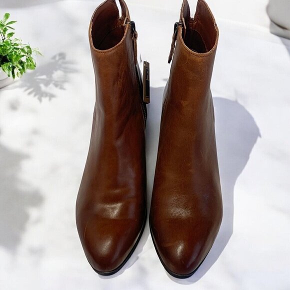 FRYE Megan Ankle Booties Cognac Leather 9M With Stacked Heel & Side Zip Closure - Picture 12 of 13